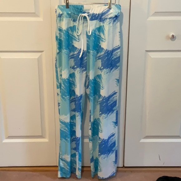 🔥$5 SALE!. Beyond this plane fab wide leg summer pants sz M-L - Picture 1 of 9